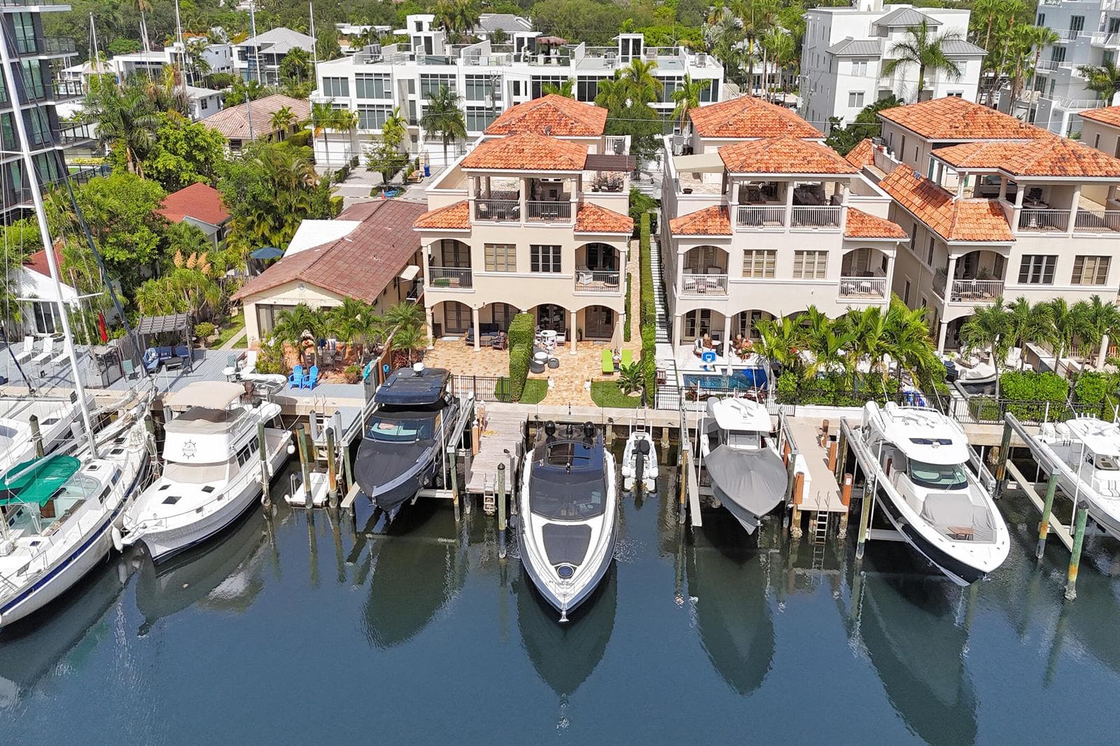 210 HENDRICKS Isle, Fort Lauderdale, FL 33301
