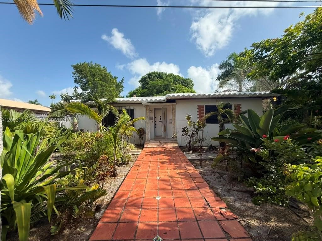 631 NE 60th St # A, Miami, FL 33137