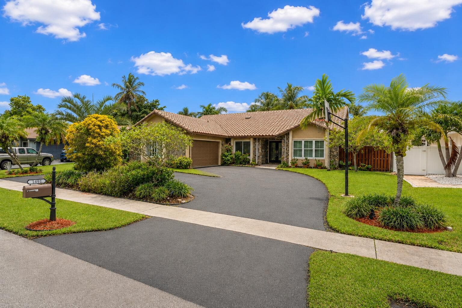 1491 NW 99TH Avenue, Plantation, FL 33322
