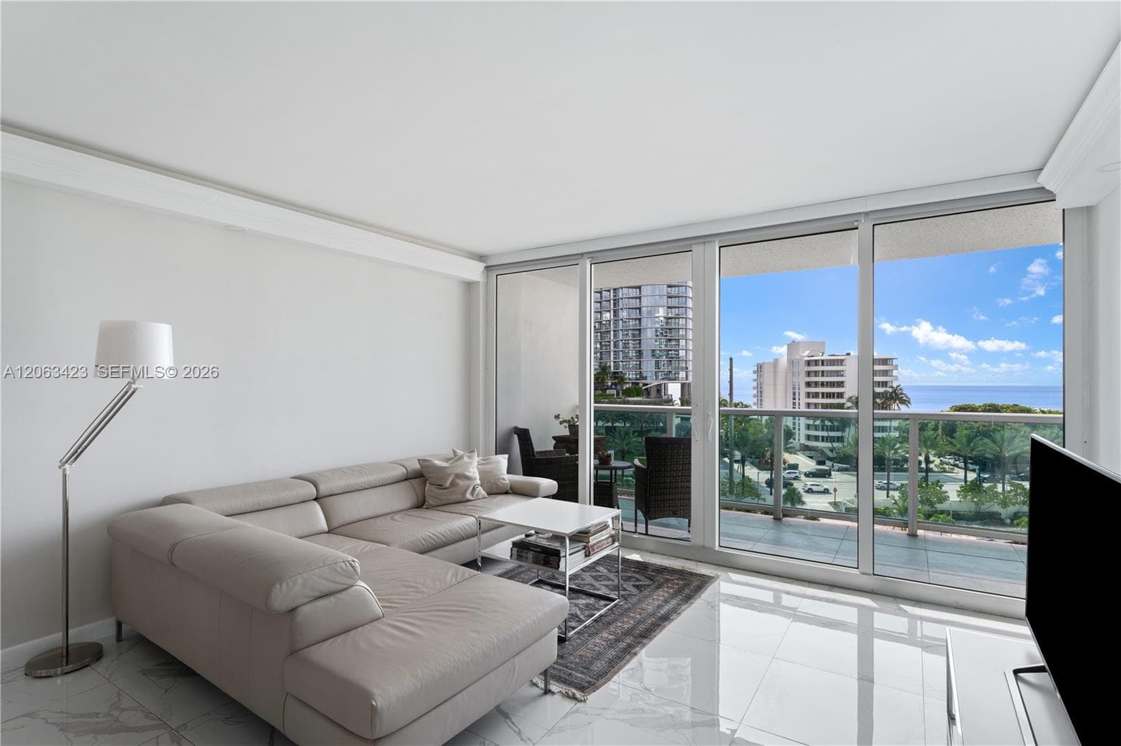 100 Bayview Dr # 709, Sunny Isles Beach, FL 33160
