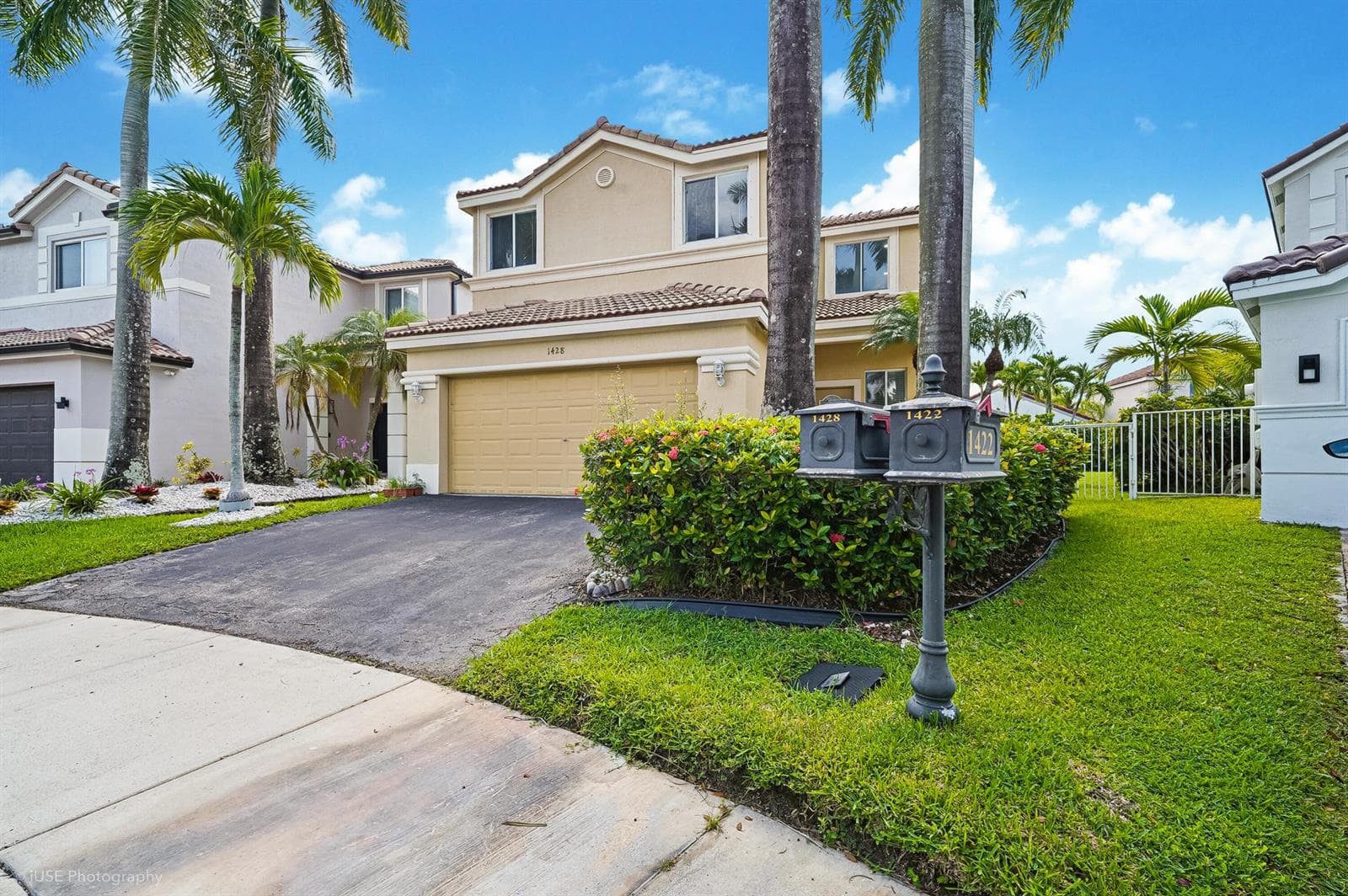 1428 CANARY ISLAND Drive, Weston, FL 33327