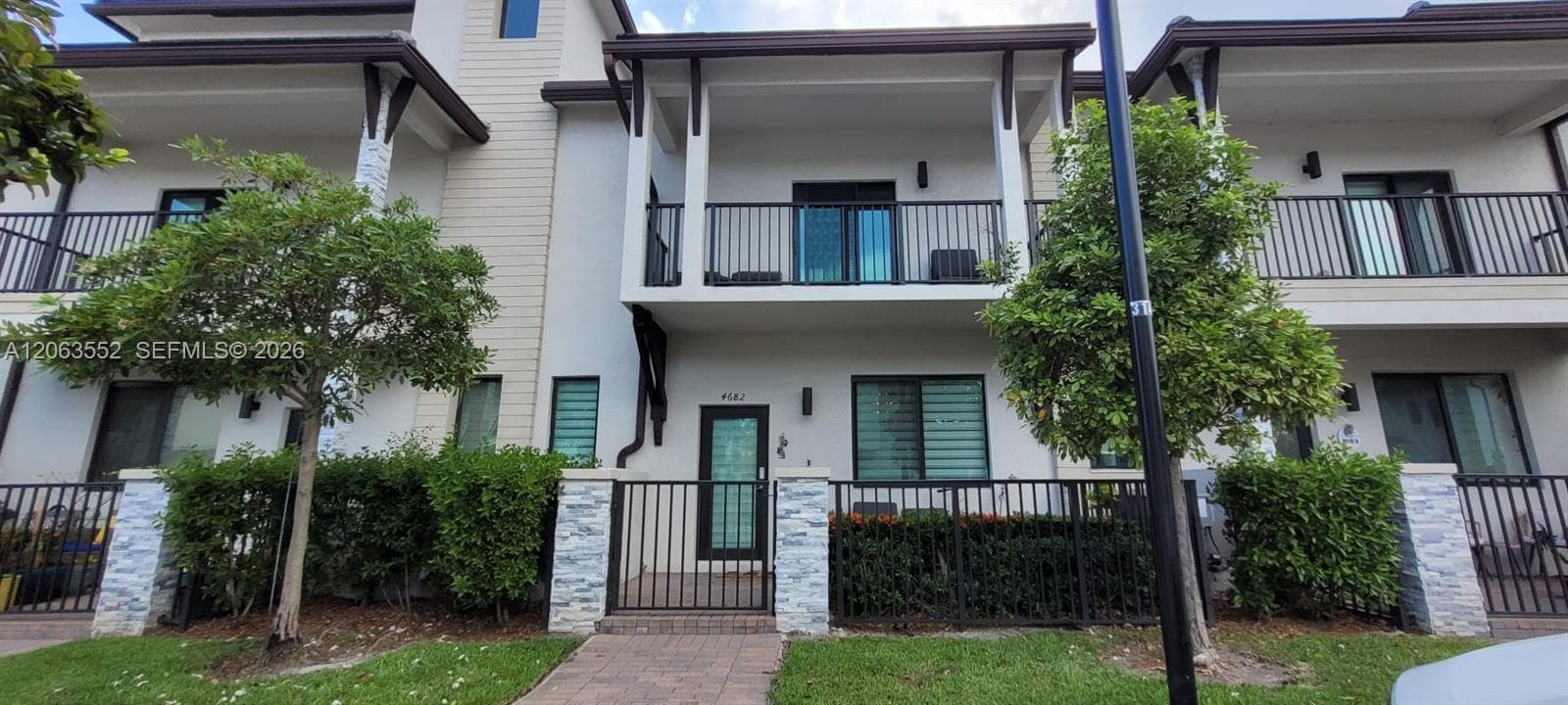 4682 NW 83rd Ave, Doral, FL 33166