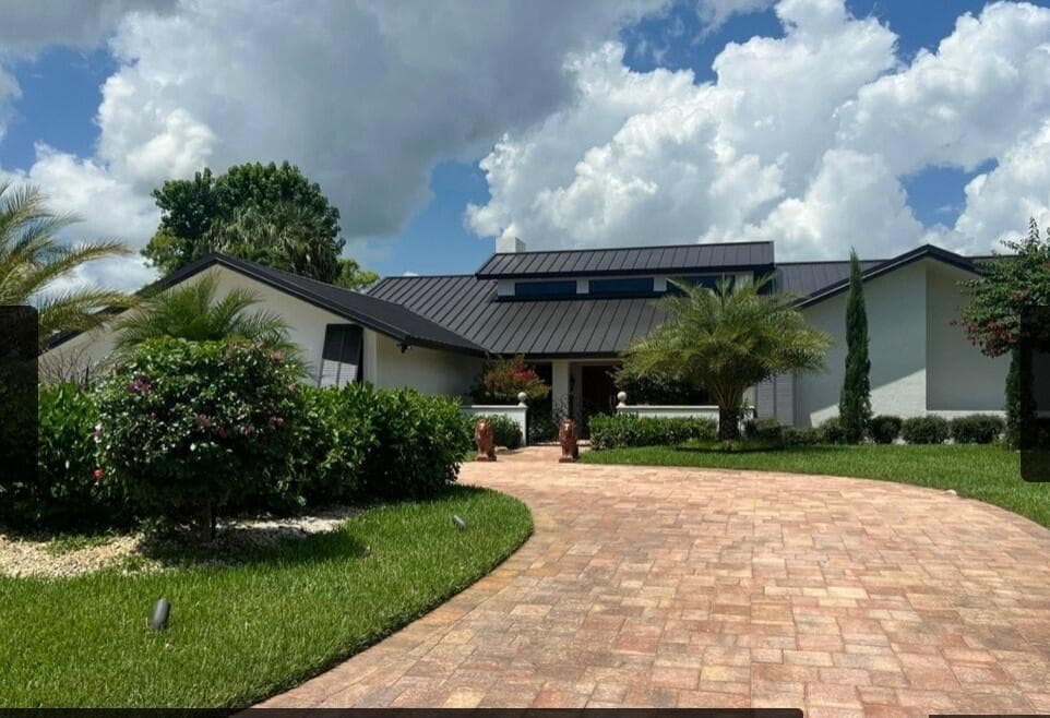 5091 SE BURNING TREE Circle, Stuart, FL 34997