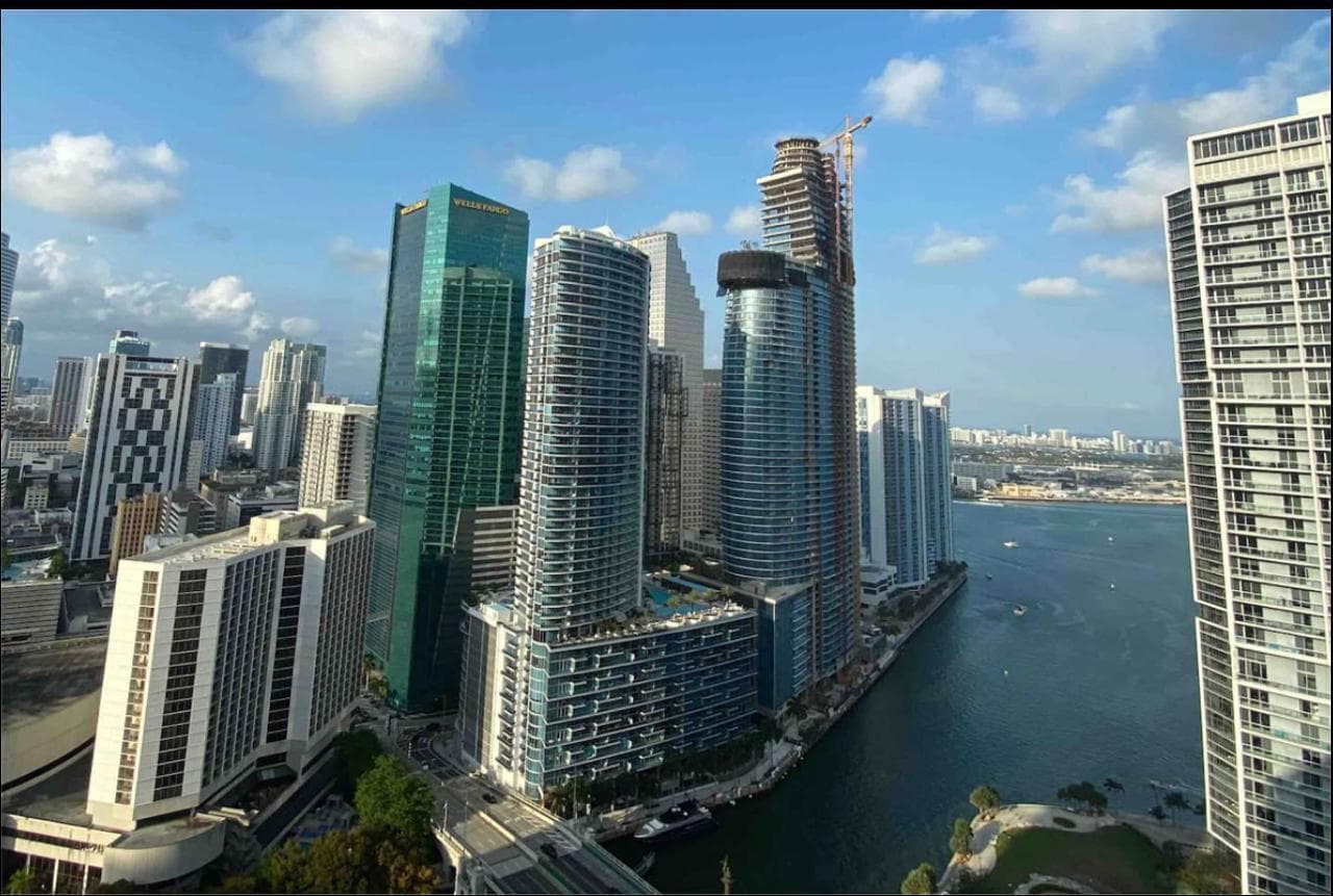 55 SE 6th Street # 4007, Miami, FL 33131