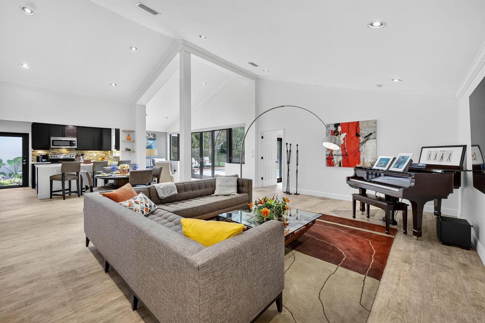 2754 Deer Creek Kelly Brooke Lane, Deerfield Beach, FL 33442