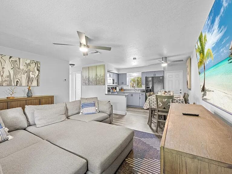 1208 NE 5TH Avenue # 1, Fort Lauderdale, FL 33304