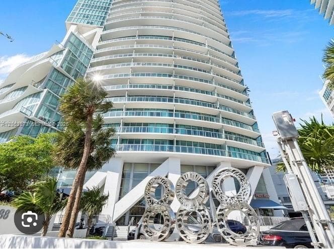 888 Biscayne Blvd # 4009, Miami, FL 33132