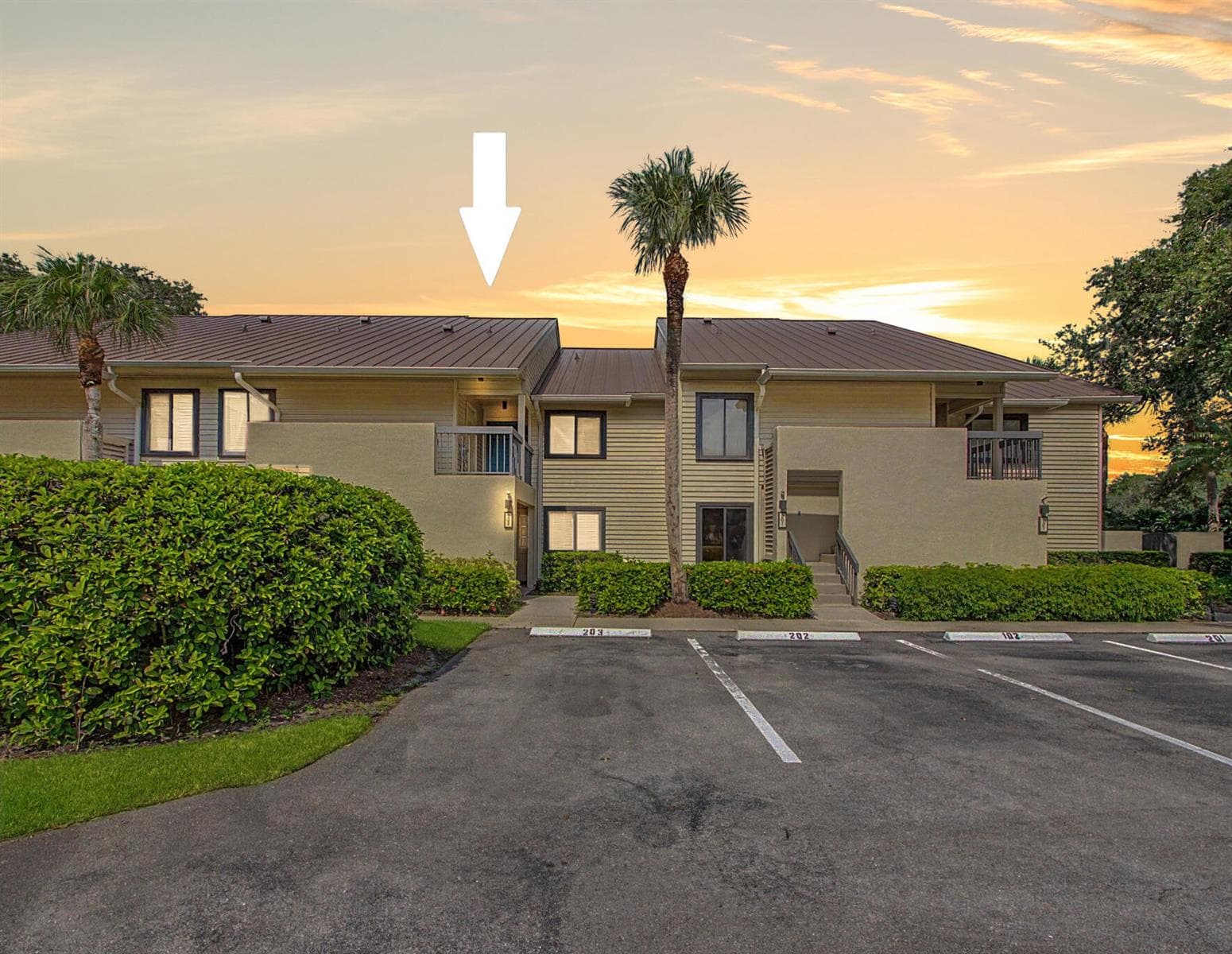 5132 SE CLUB Way # 202, Stuart, FL 34997