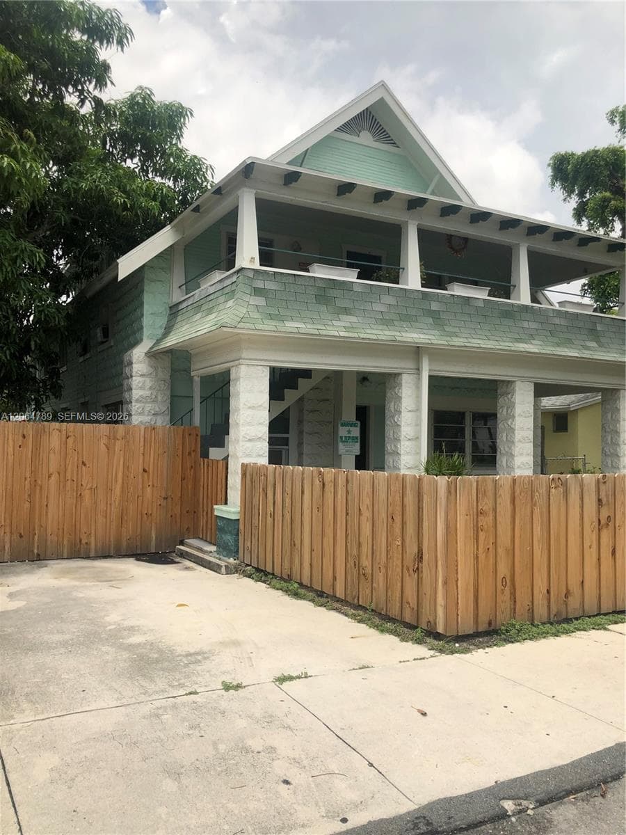 605 S J St # 2, Lake Worth, FL 33460