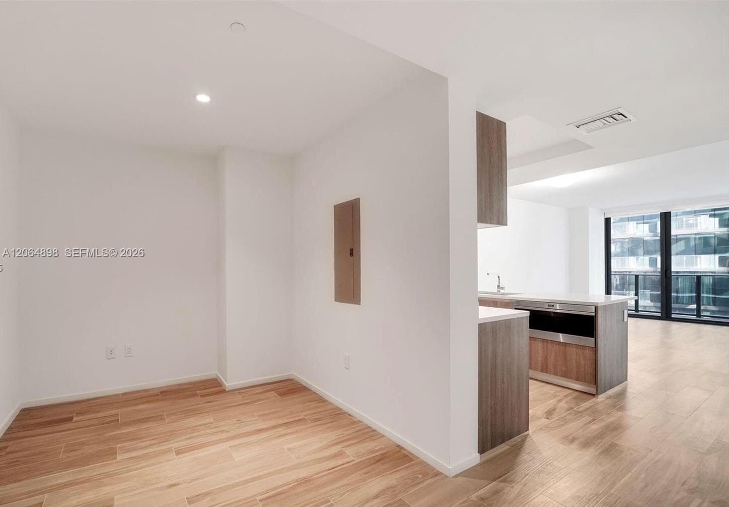 801 S Miami Ave # 1807, Miami, FL 33130