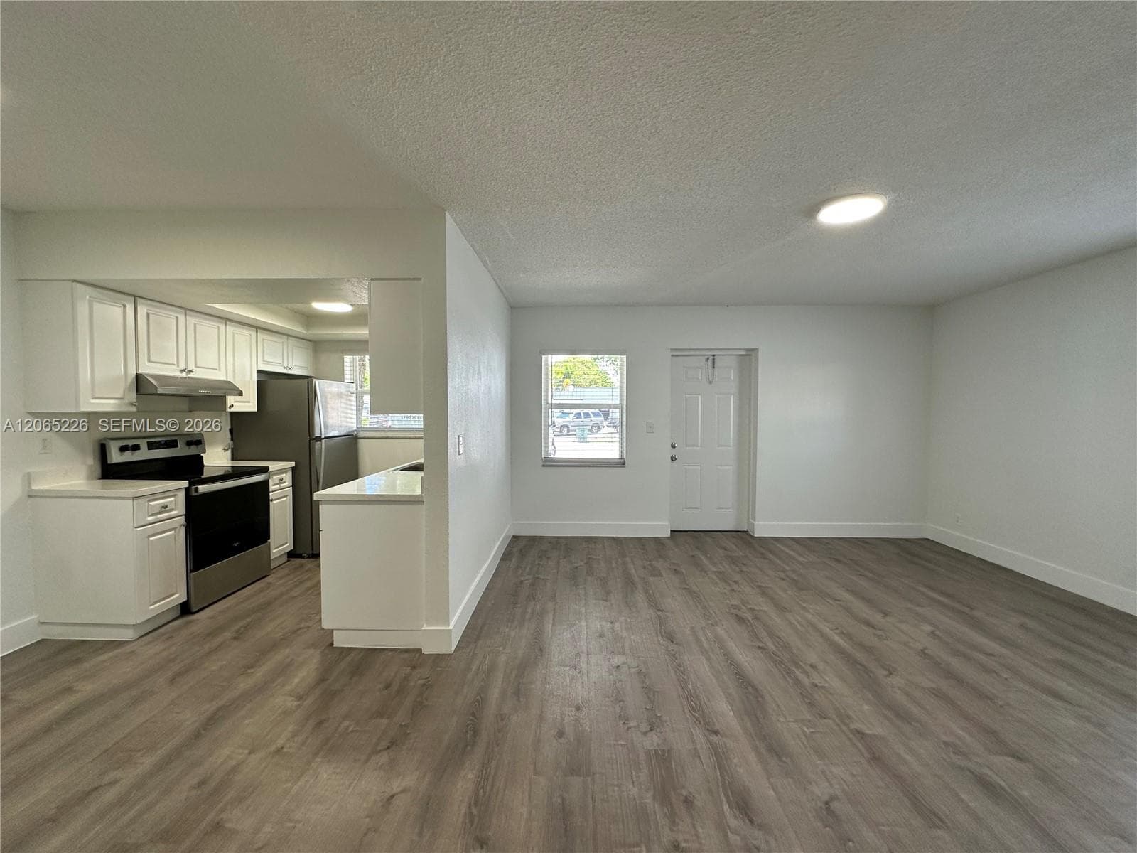 3660 NE 11th Ave # 4, Oakland Park, FL 33334