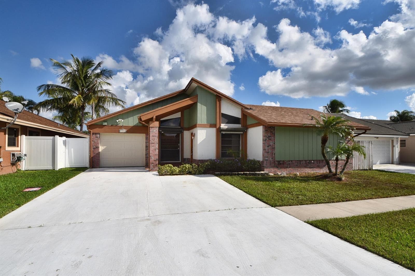 21518 SUMMERTRACE Circle, Boca Raton, FL 33428