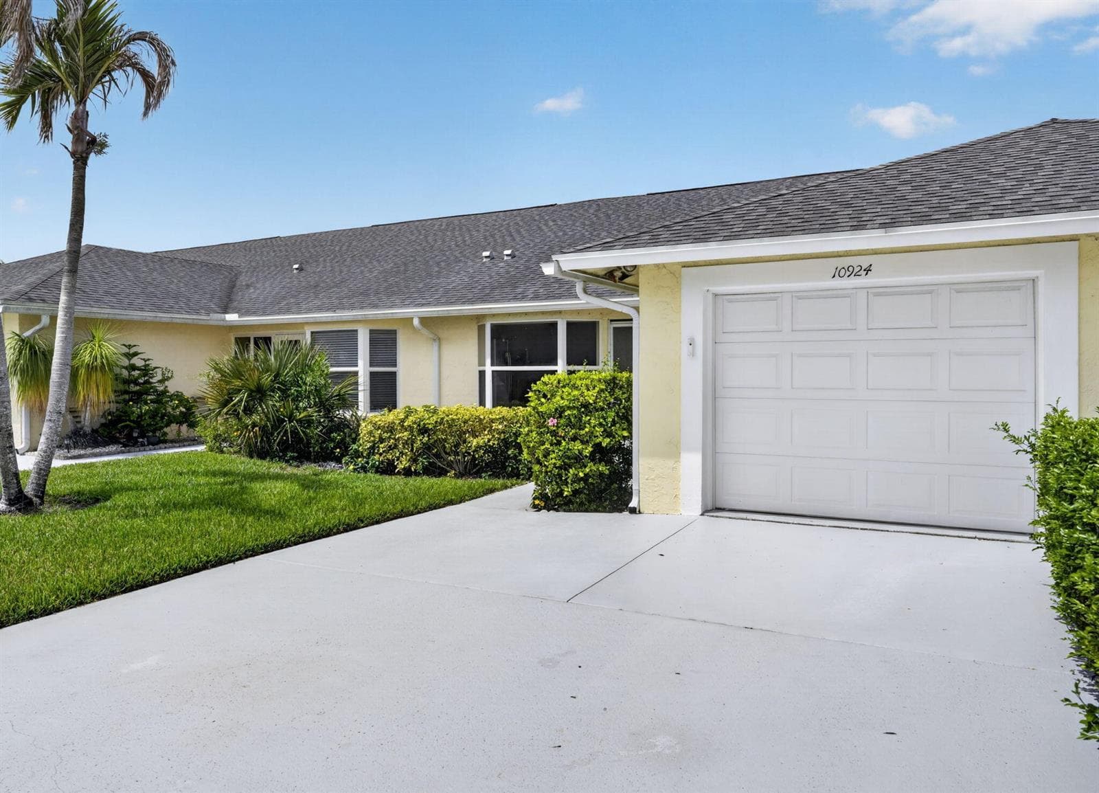 10924 SE STONEHILL Lane, Hobe Sound, FL 33455