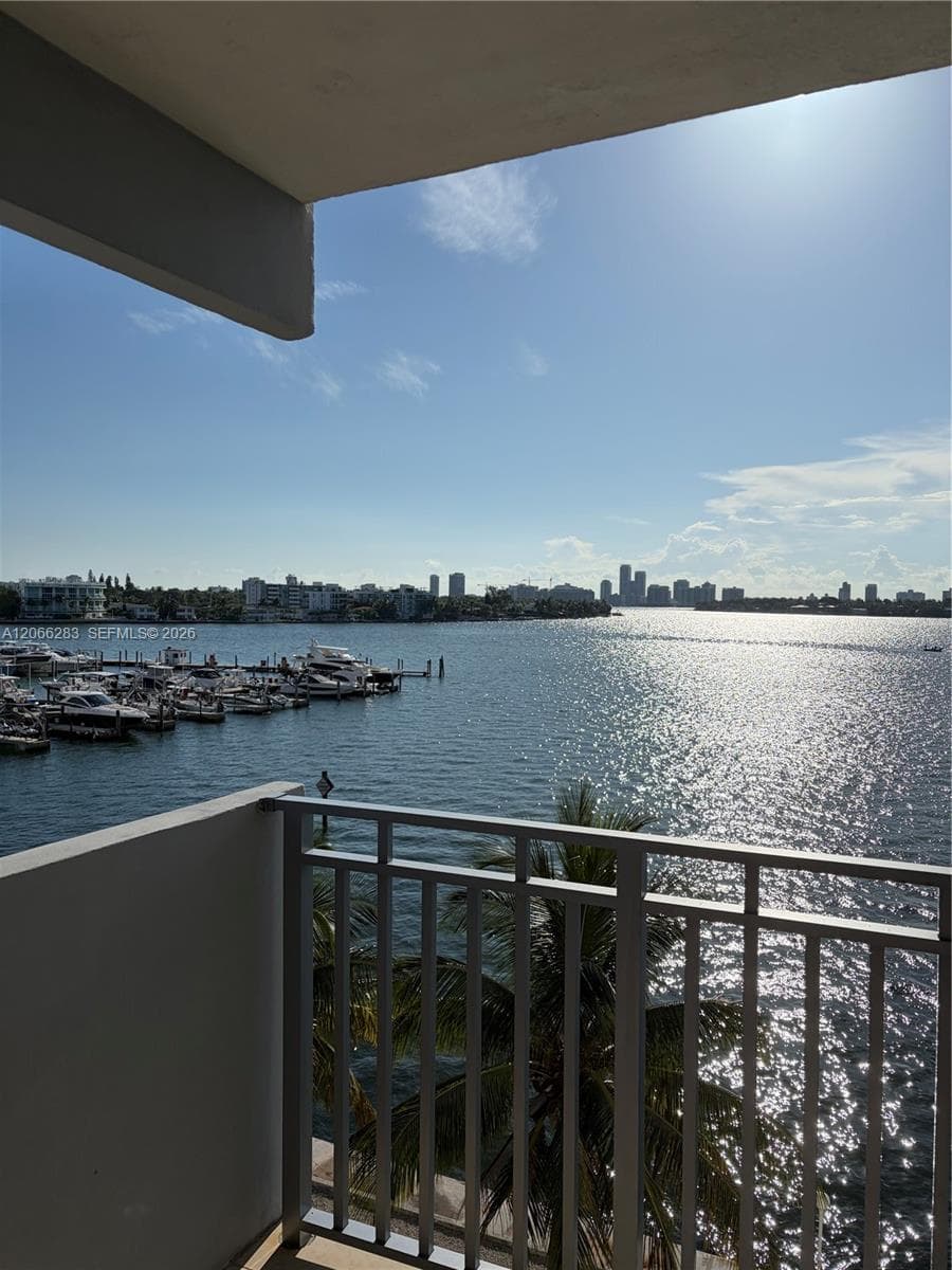 7545 E Treasure Dr # 5G, North Bay Village, FL 33141