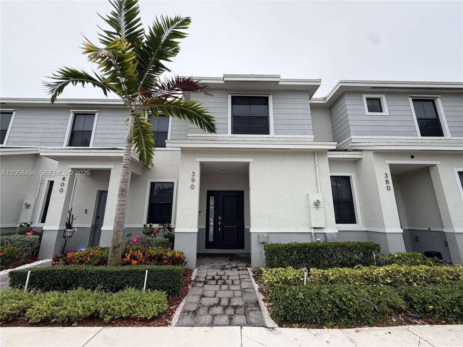 390 NE 12th St, Florida City, FL 33034