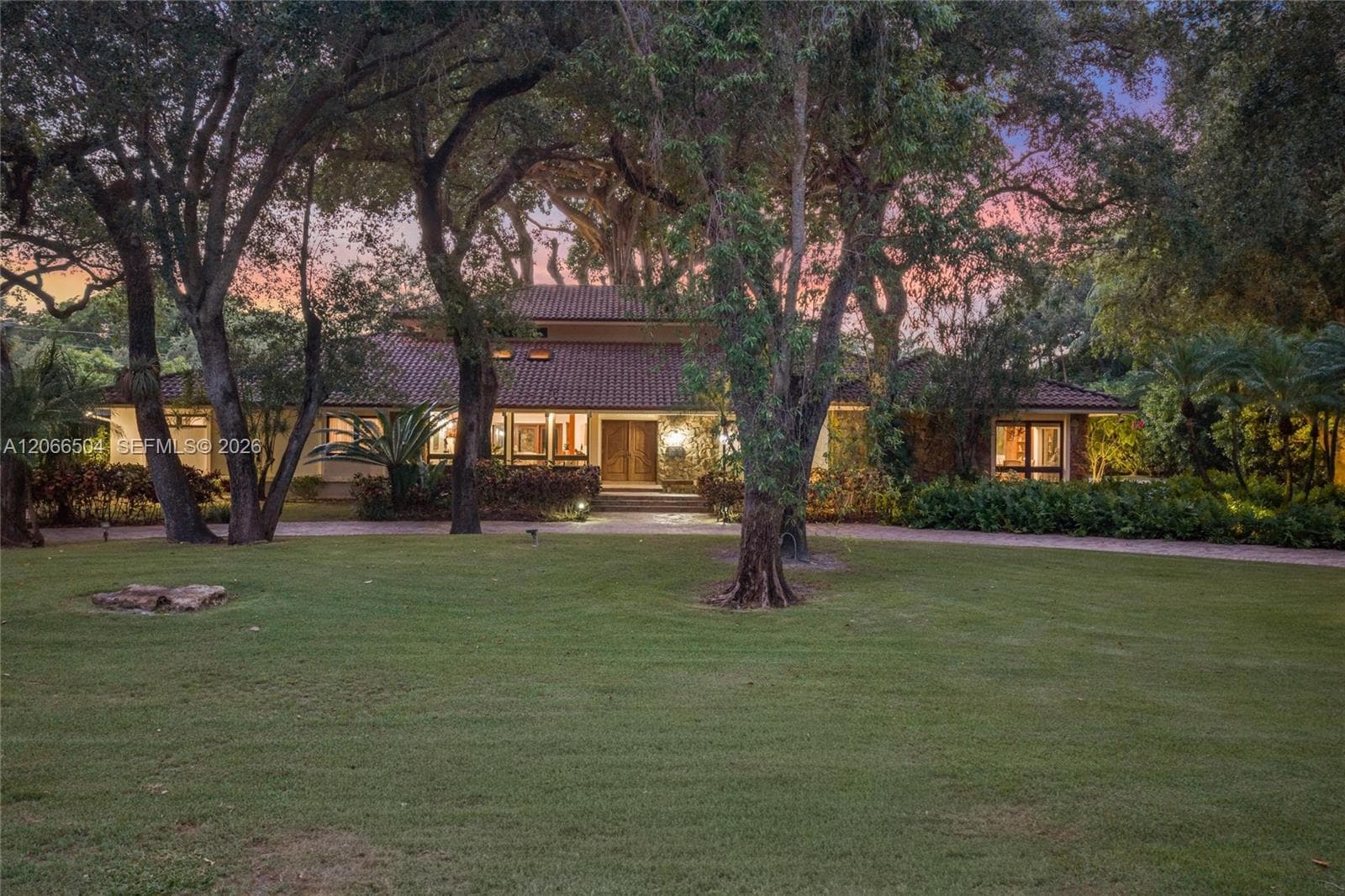 9490 Old Cutler Ln, Coral Gables, FL 33156