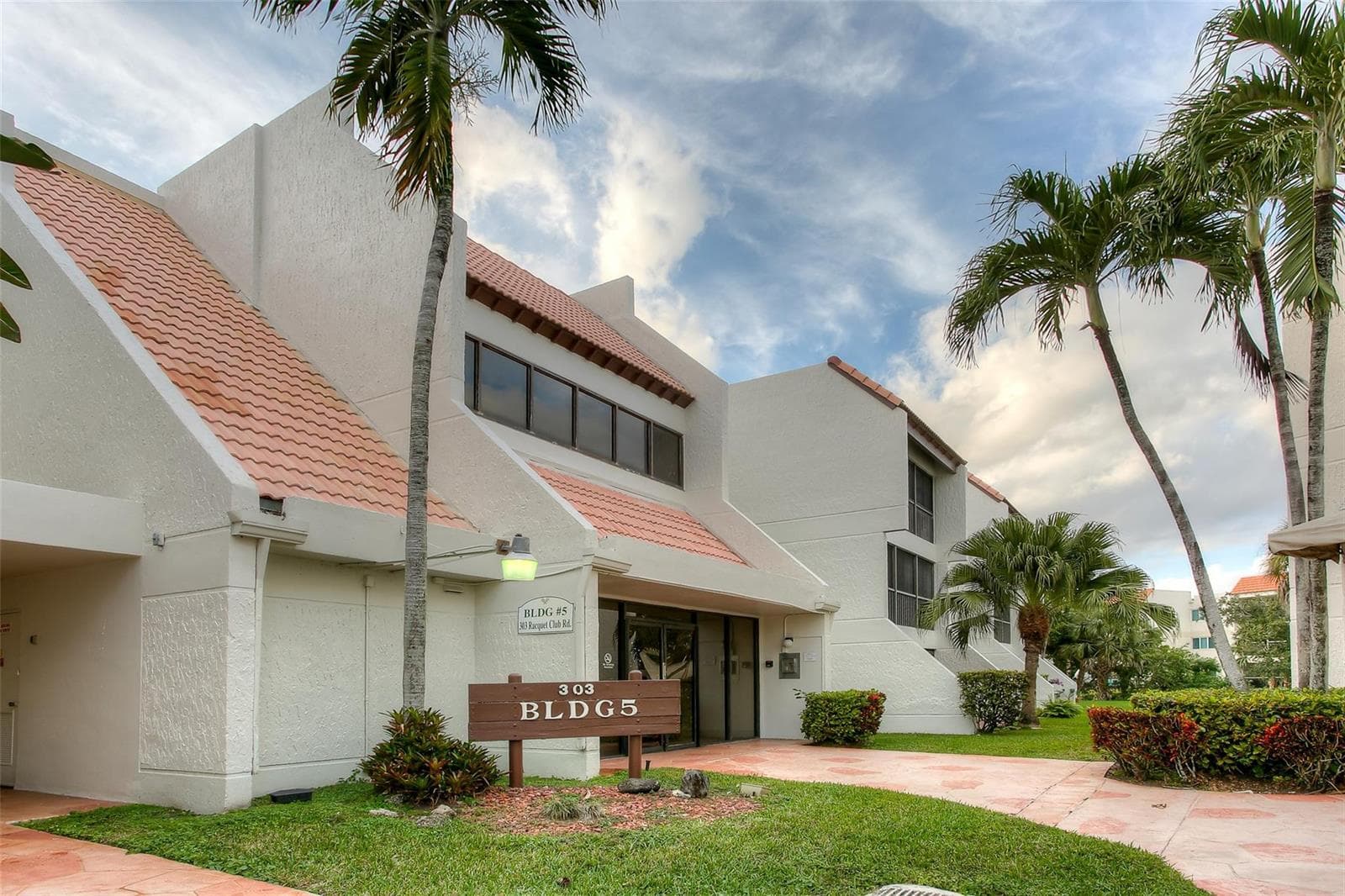 303 RACQUET CLUB Road # 312, Weston, FL 33326