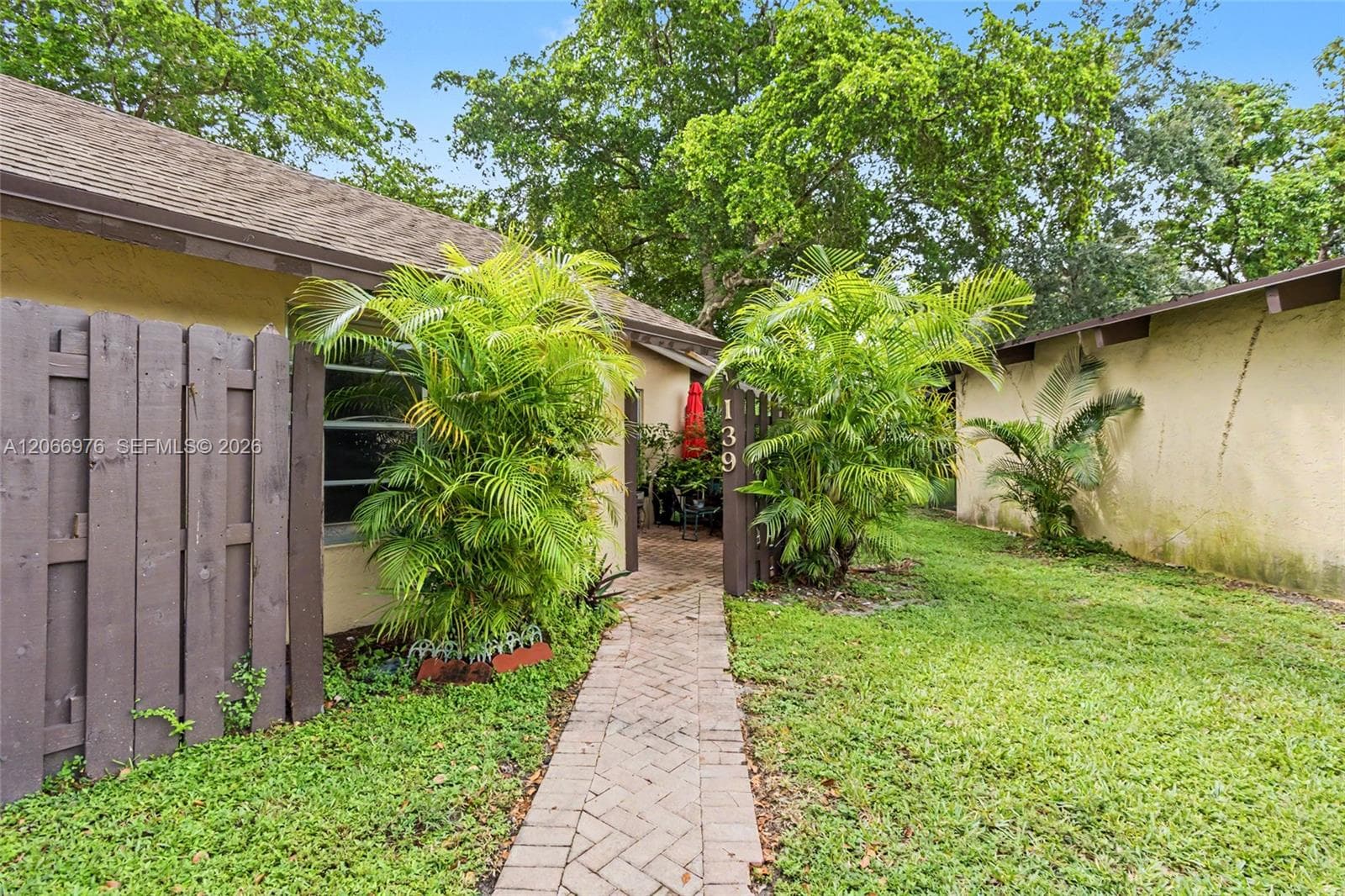 139 Essex Rd # 4-28, Hollywood, FL 33024