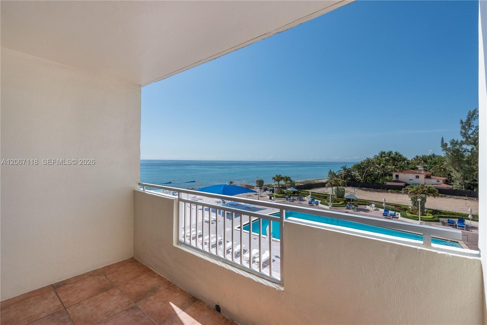 3180 S Ocean Dr # 310, Hallandale Beach, FL 33009