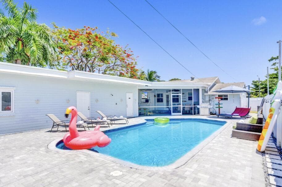 42 SW 12TH Street, Dania Beach, FL 33004
