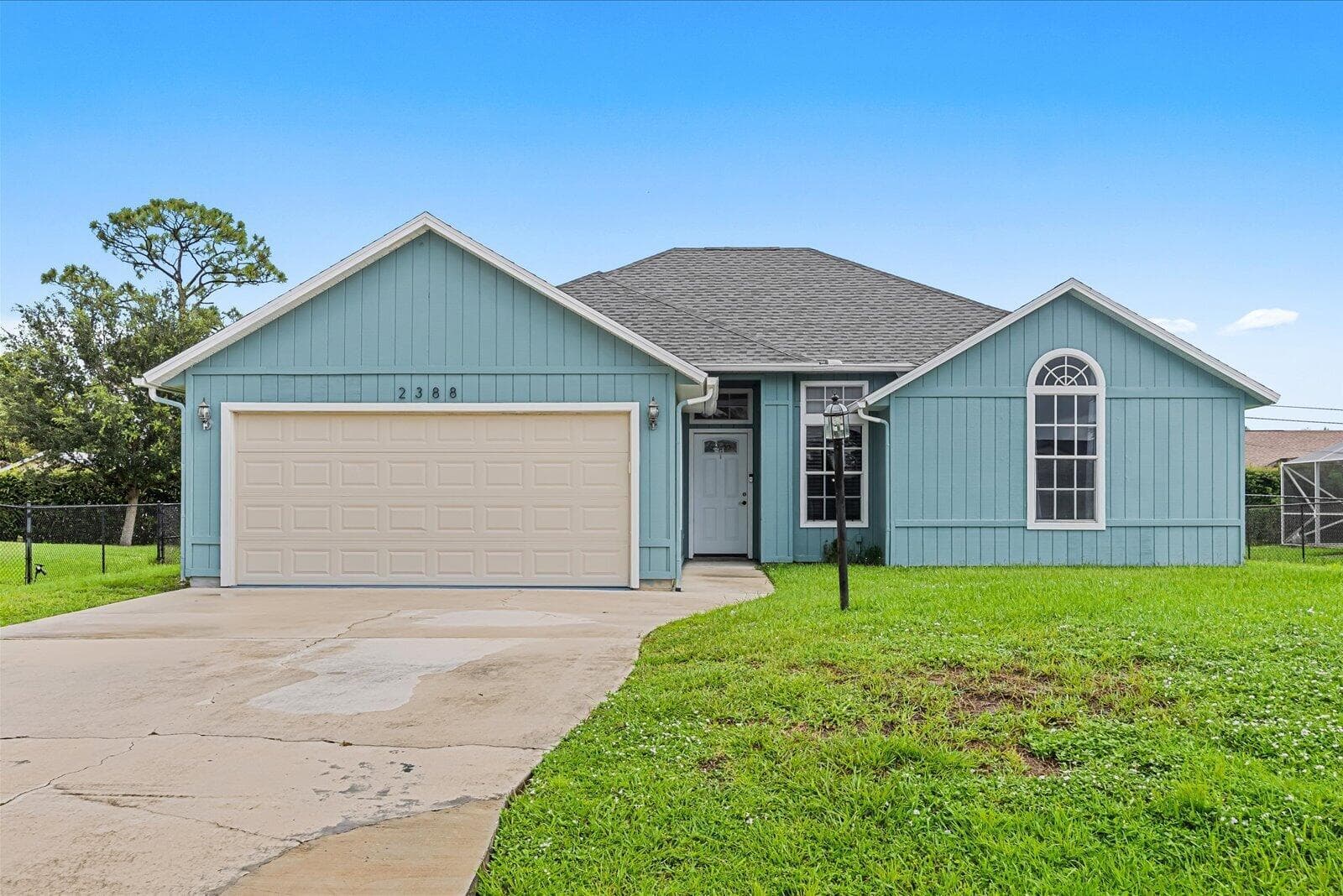 2388 SW FERN Circle, Port St. Lucie, FL 34953