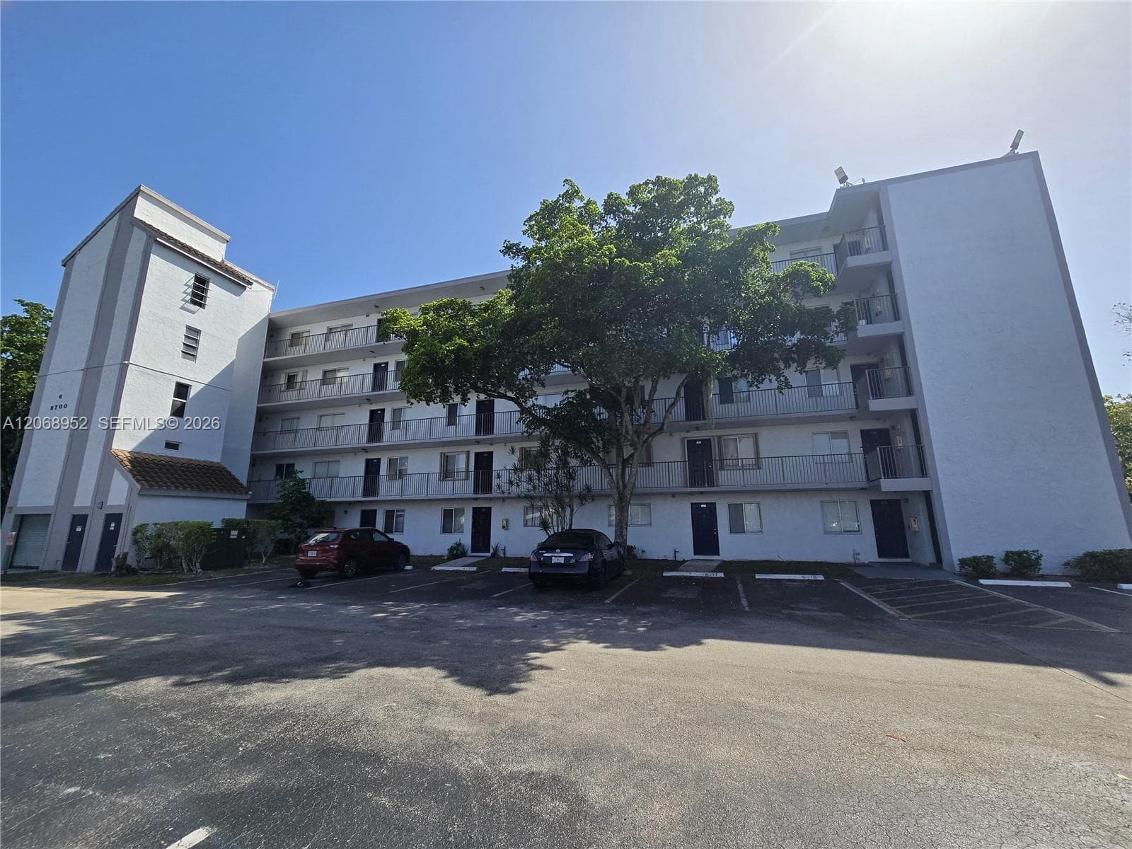 8700 N Sherman Cir # 108, Miramar, FL 33025