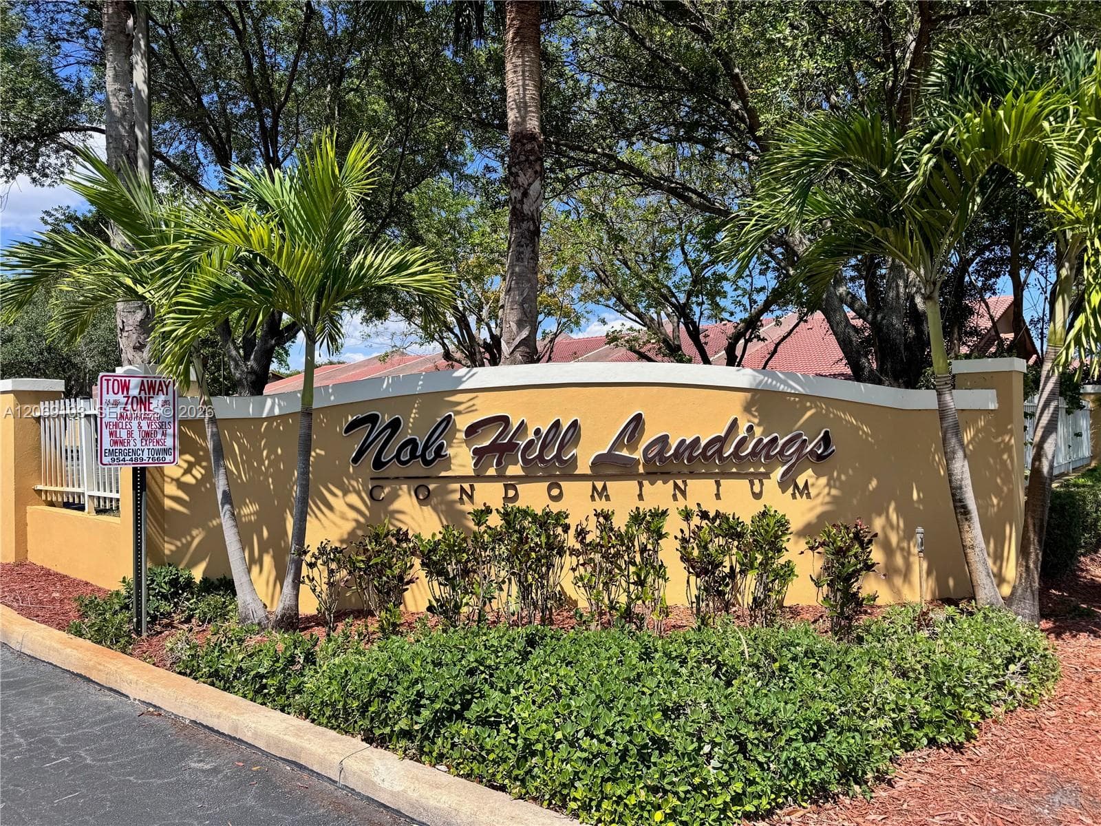 9909 Westwood Dr # 16-1, Tamarac, FL 33321