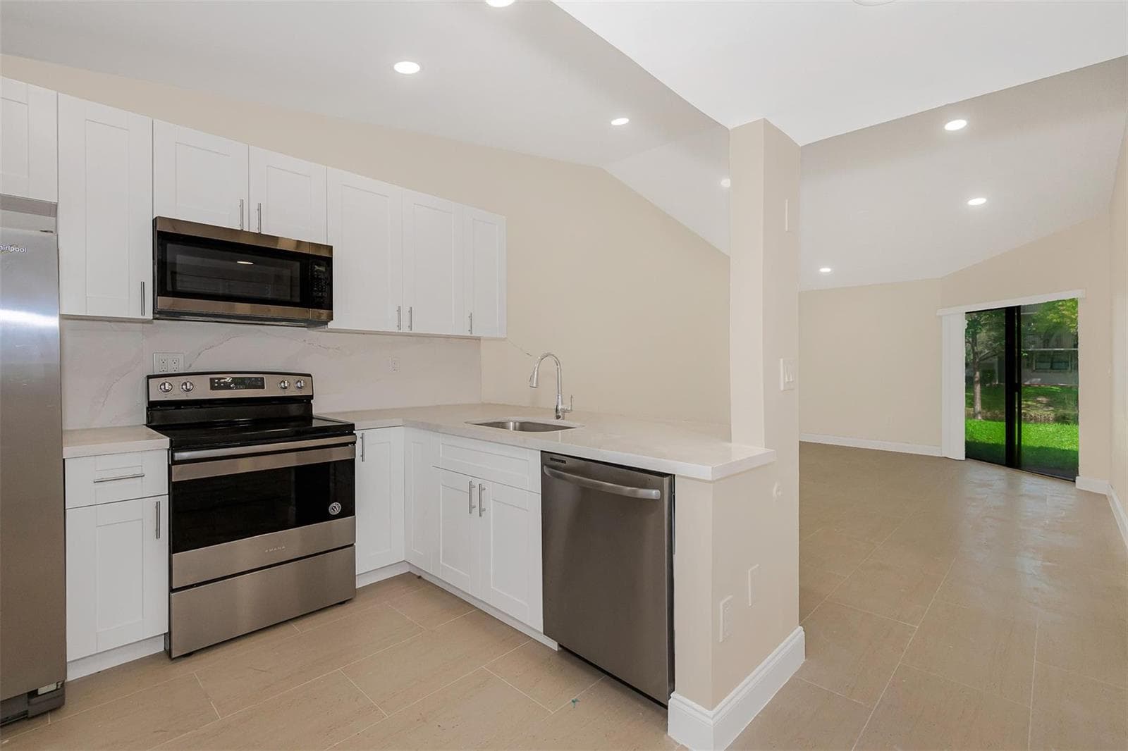 9951 Nob Hill Place # 9951, Sunrise, FL 33351
