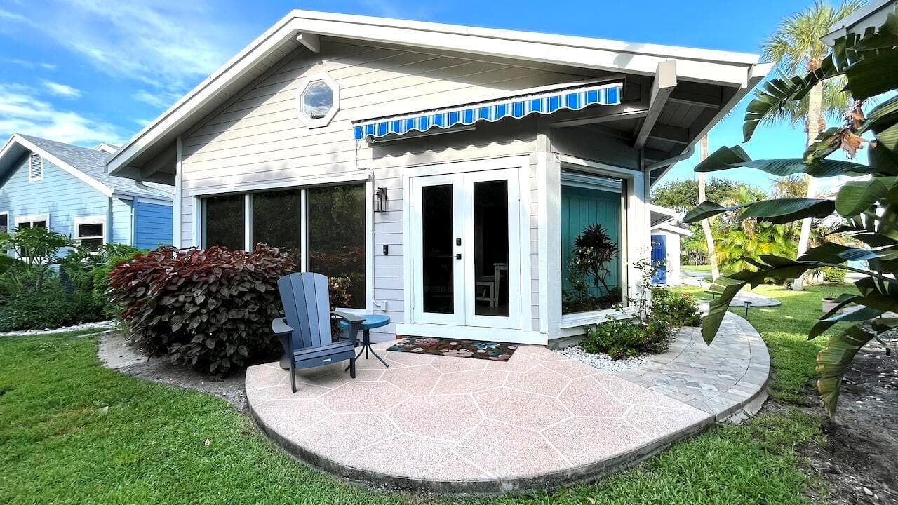 4044 NE Breakwater Drive, Jensen Beach, FL 34957