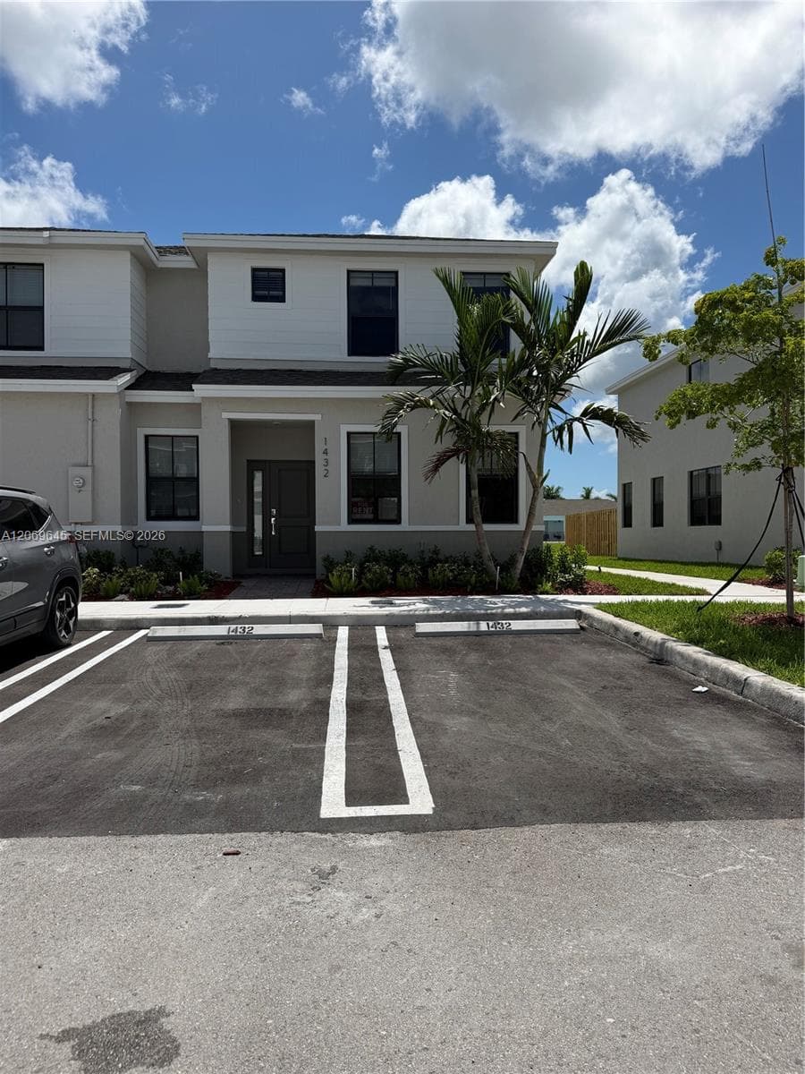 1432 NE 4th Ave # 0, Florida City, FL 33034
