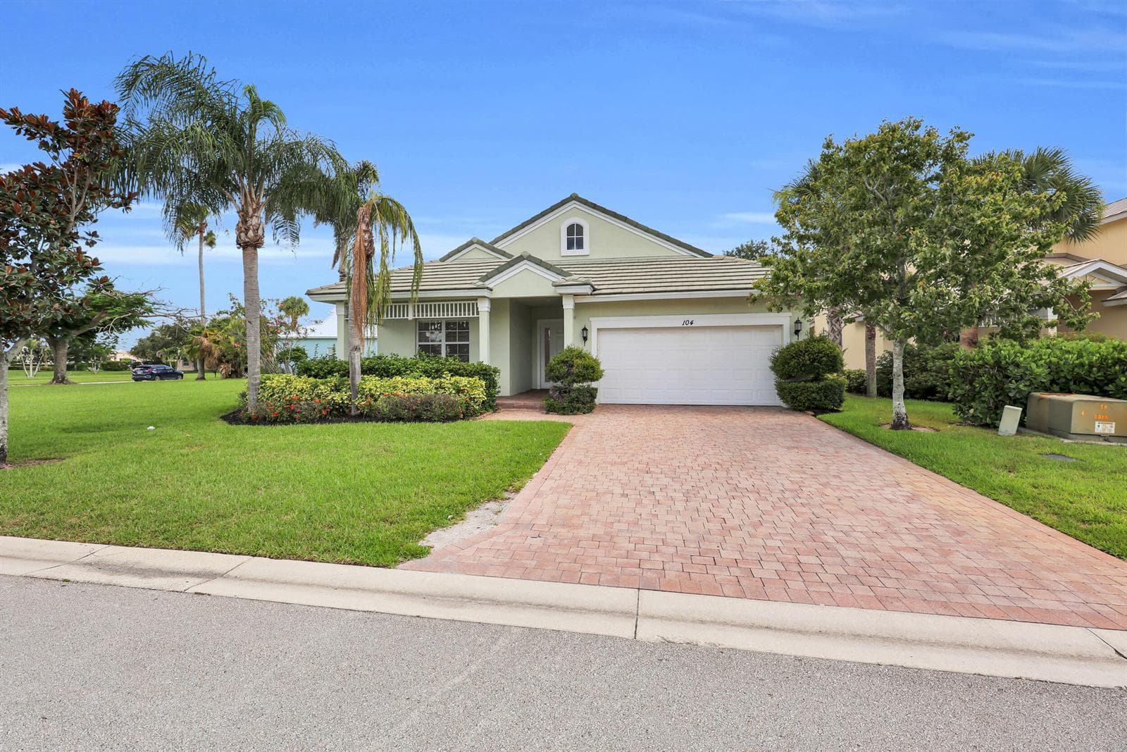 104 NW Willow Grove Avenue, Port St. Lucie, FL 34986