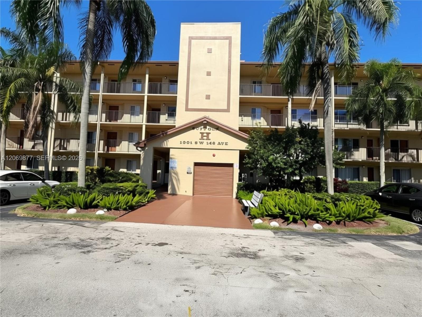 1301 SW 142nd Ave # 104-H, Pembroke Pines, FL 33027