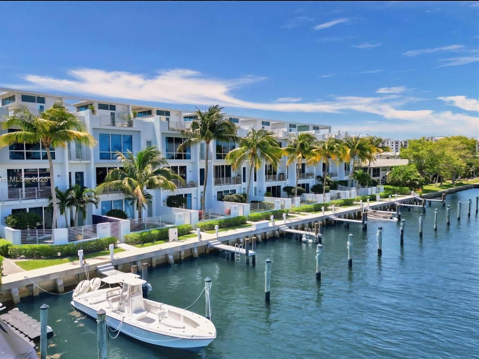 2743 NE 1ST Street, Pompano Beach, FL 33062