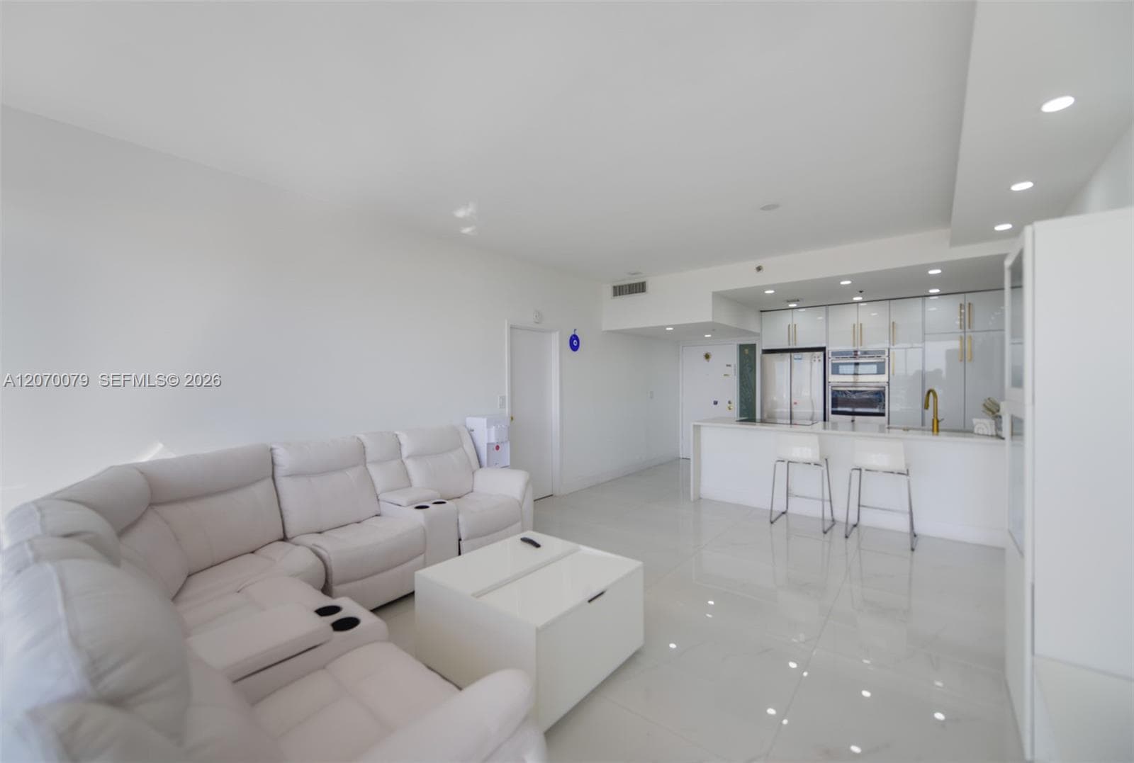 7601 E Treasure Dr # PH103, North Bay Village, FL 33141