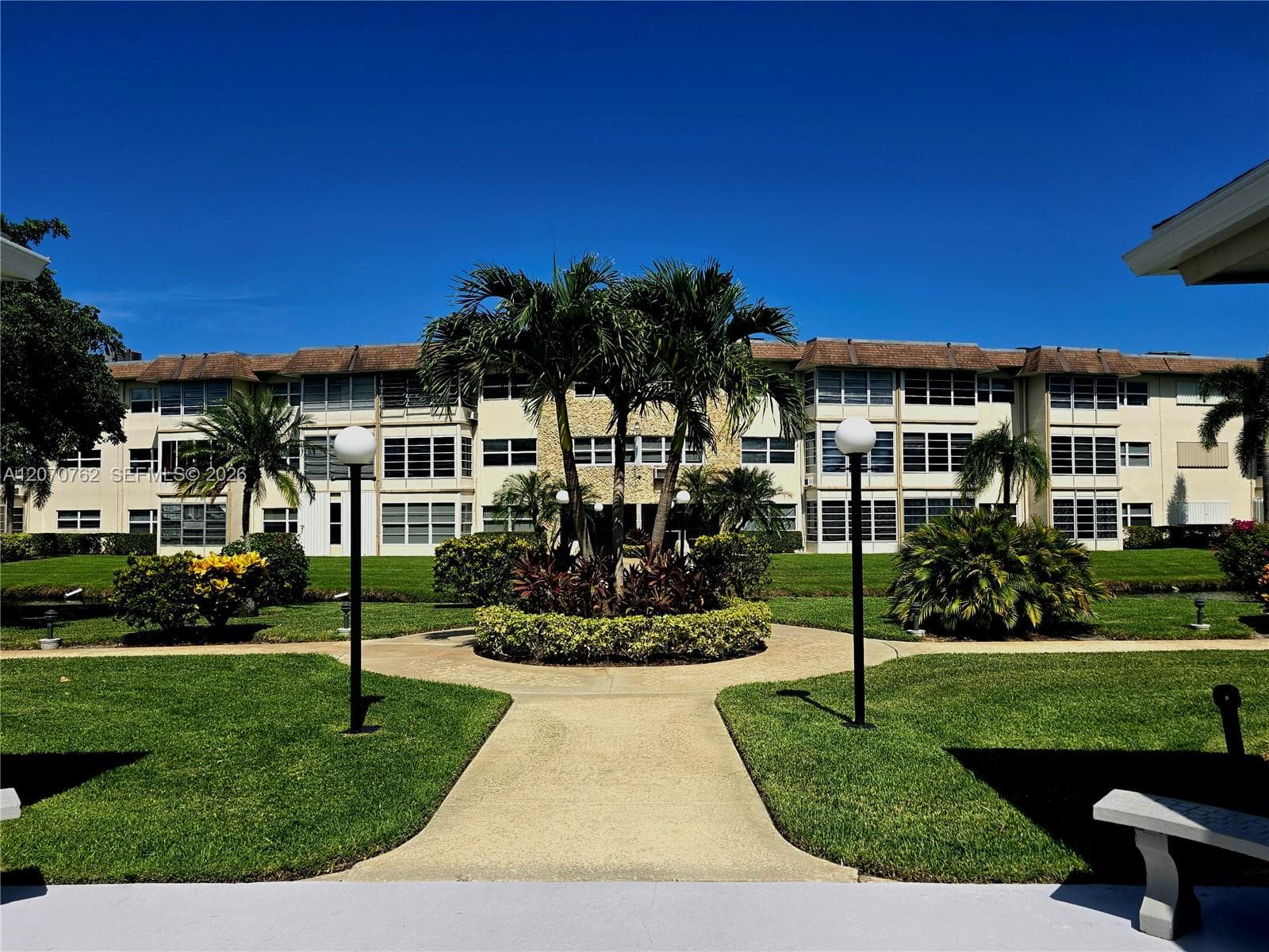 3405 NW 48th Ave # 601, Lauderdale Lakes, FL 33319