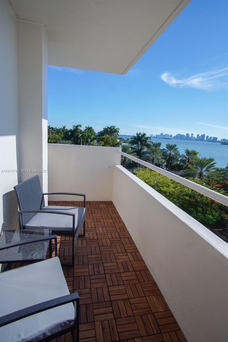 7904 West Dr # 501, North Bay Village, FL 33141