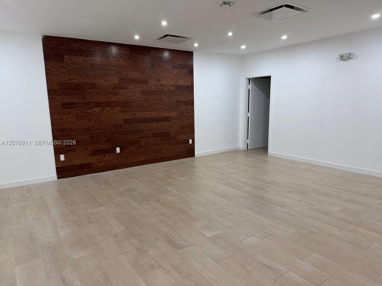 2753 NW 79th Ave, Doral, FL 33122