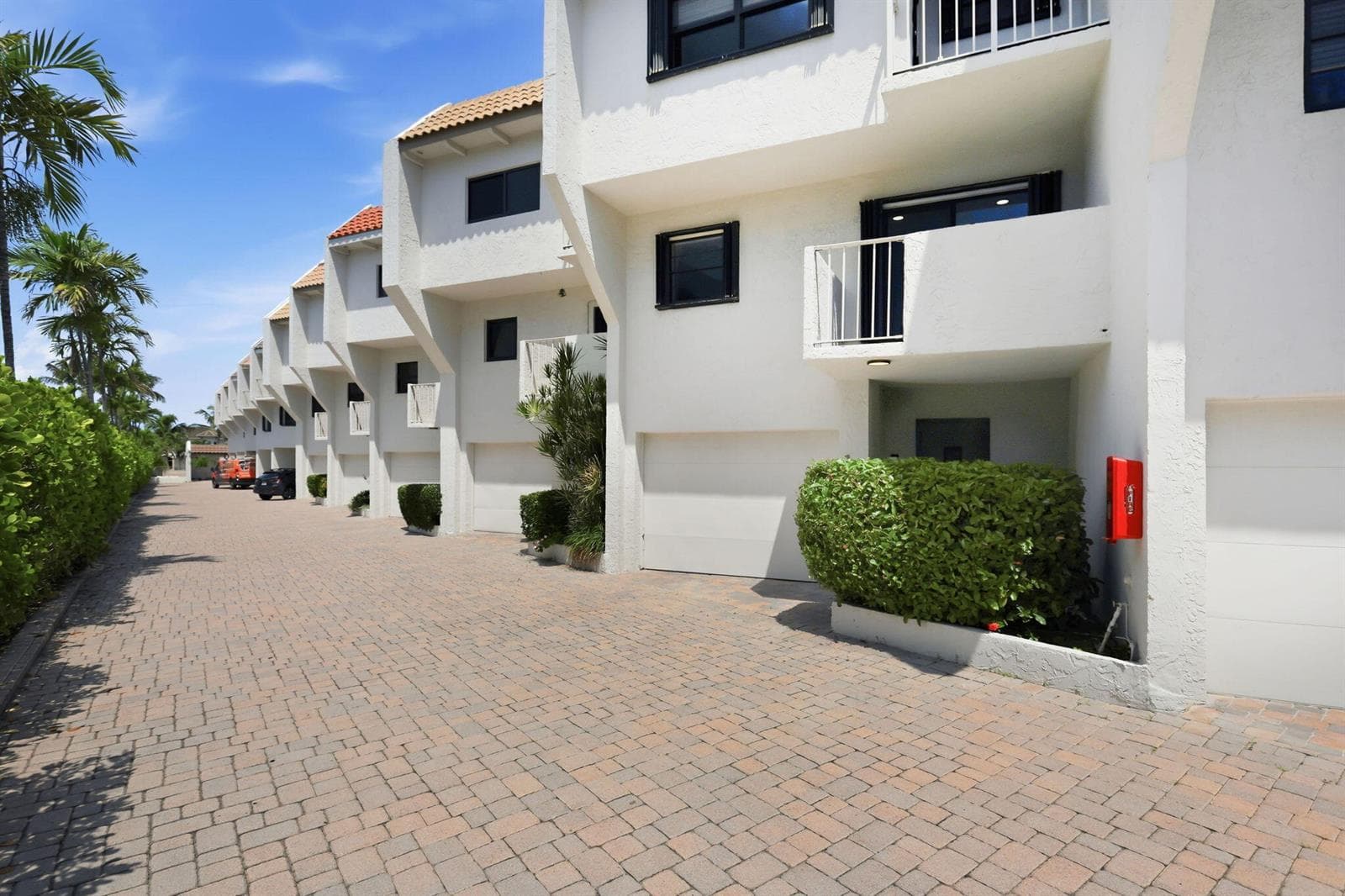 1222 Hillsboro Mile # 15, Hillsboro Beach, FL 33062