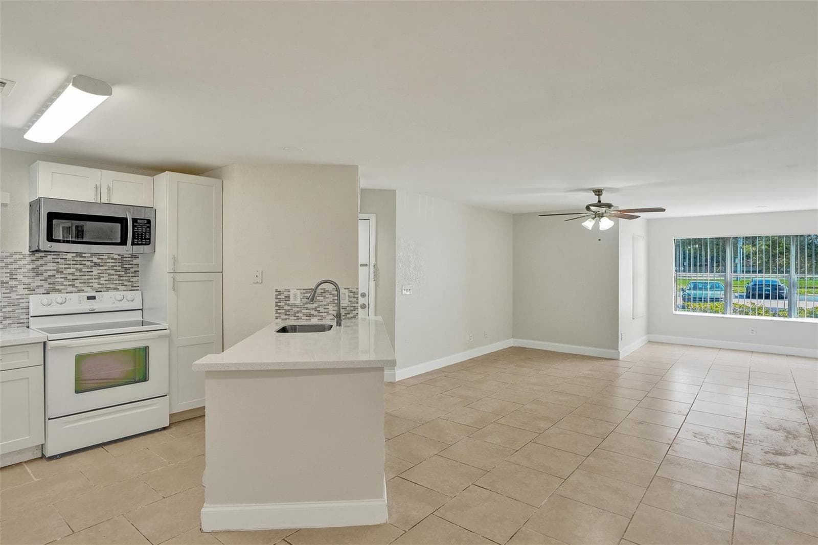 12650 Vista Isles Drive # 918, Sunrise, FL 33325