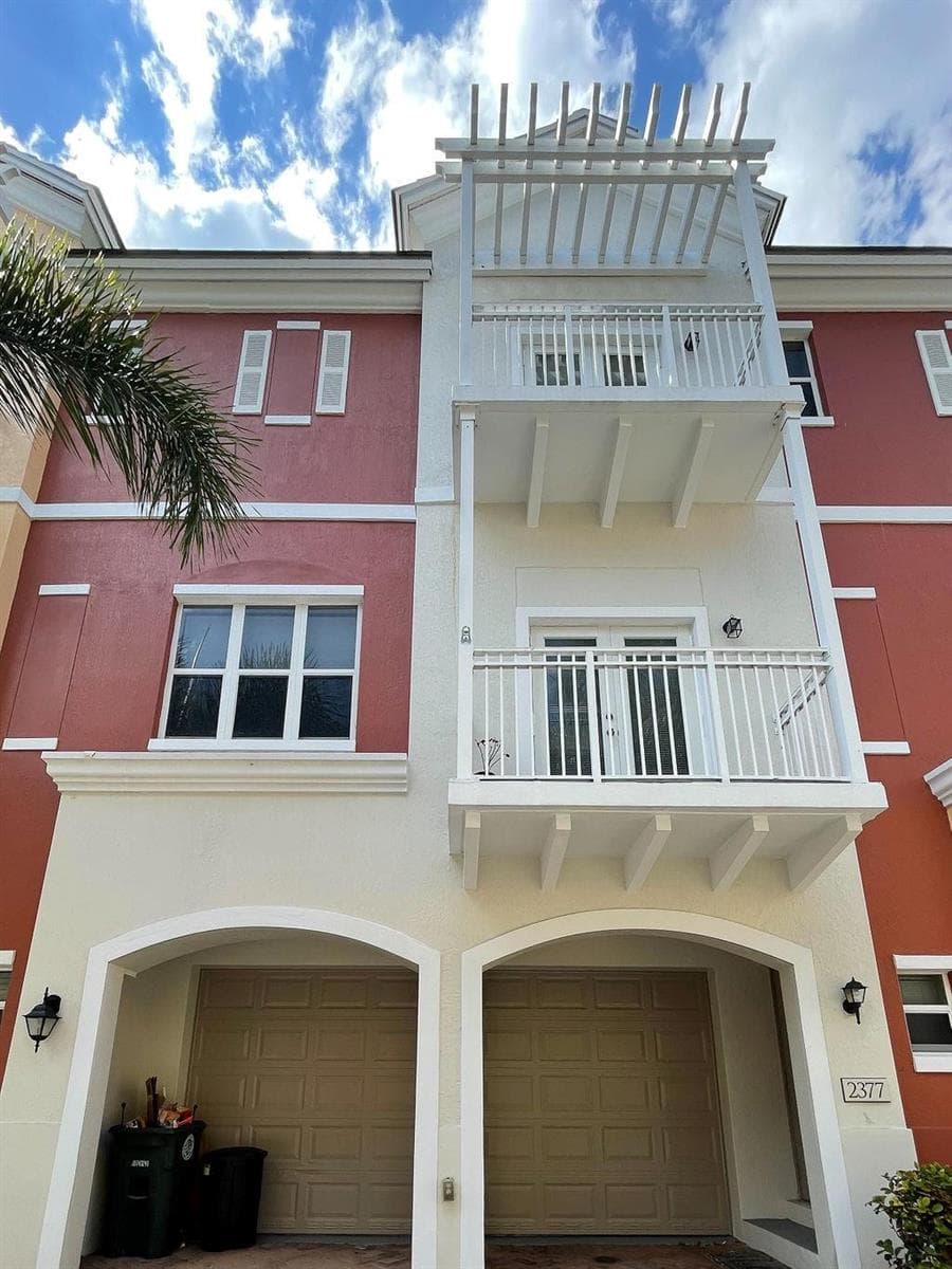 2377 Vintage Drive, Lighthouse Point, FL 33064