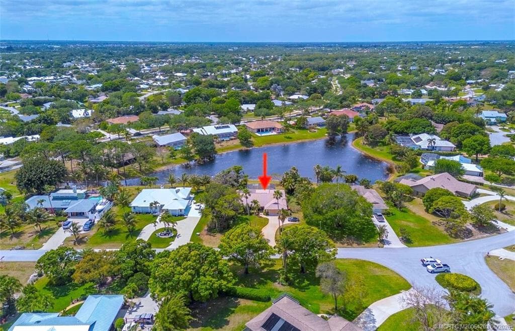 3074 NE Loquat Lane, Jensen Beach, FL 34957