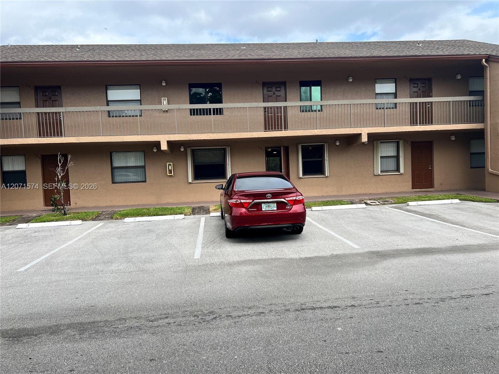 10005 Winding Lake Road # 105, Sunrise, FL 33351