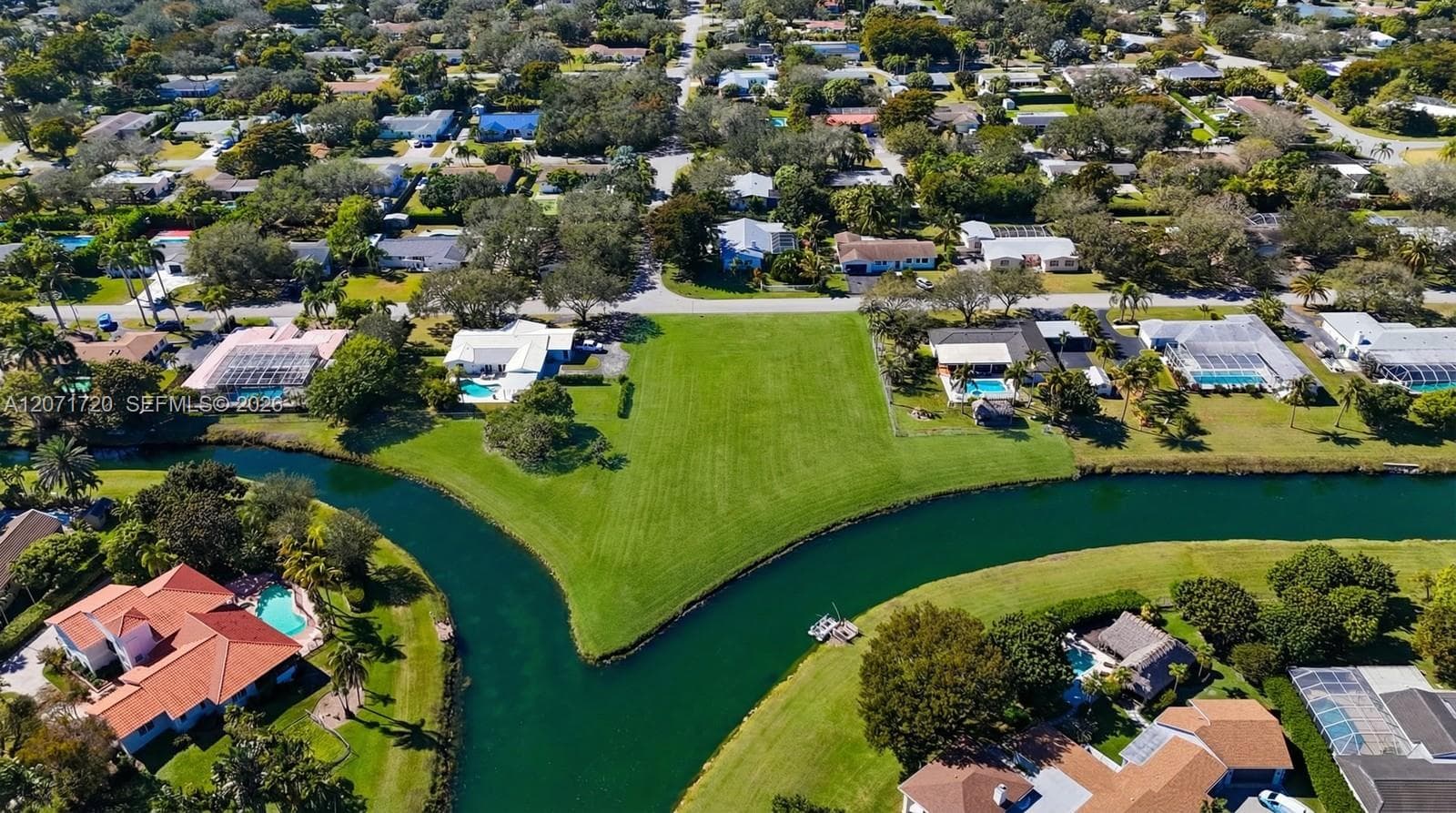17325 SW 84 Ave, Palmetto Bay, FL 33157