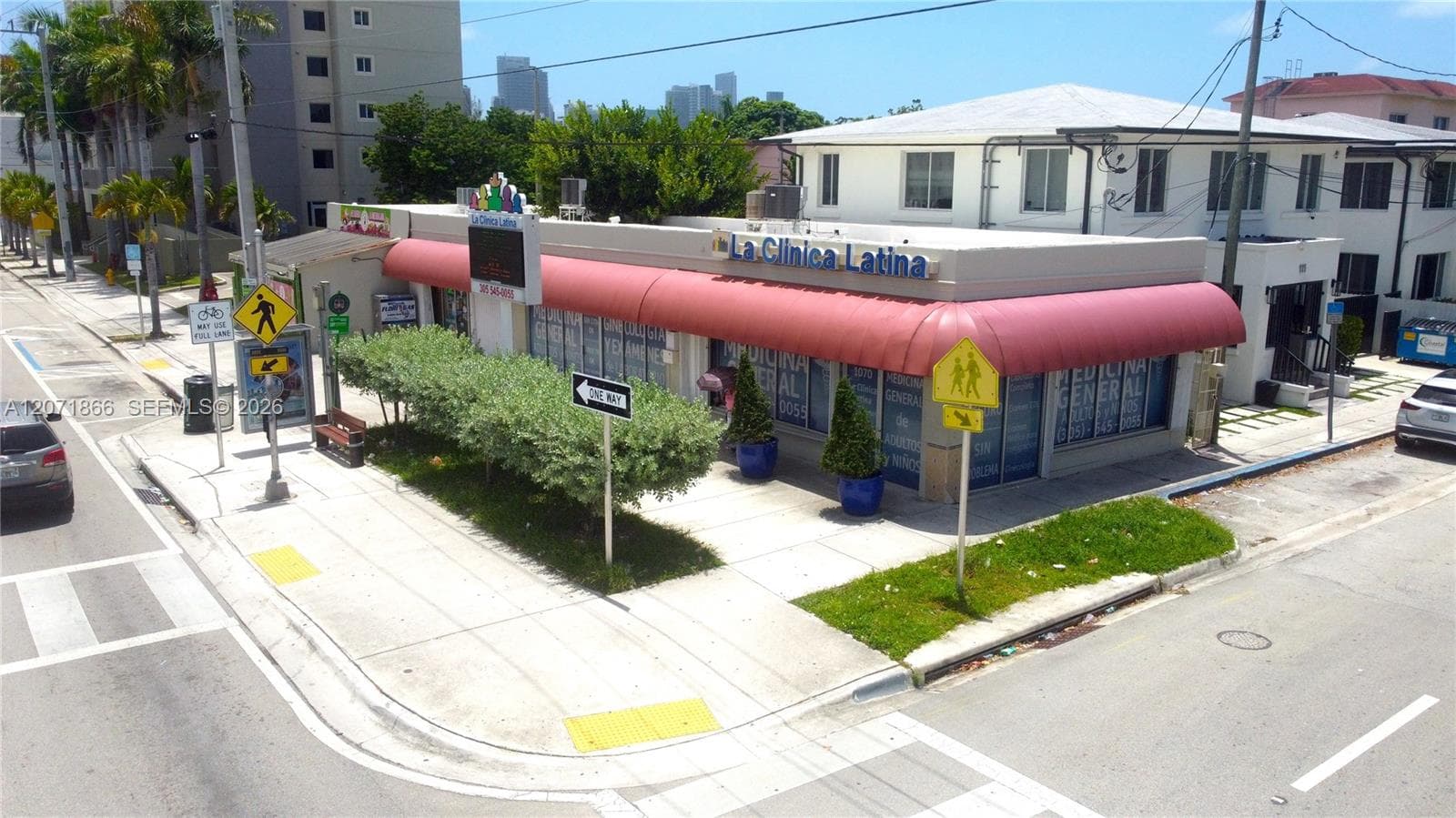 1058 SW 1st St, Miami, FL 33130