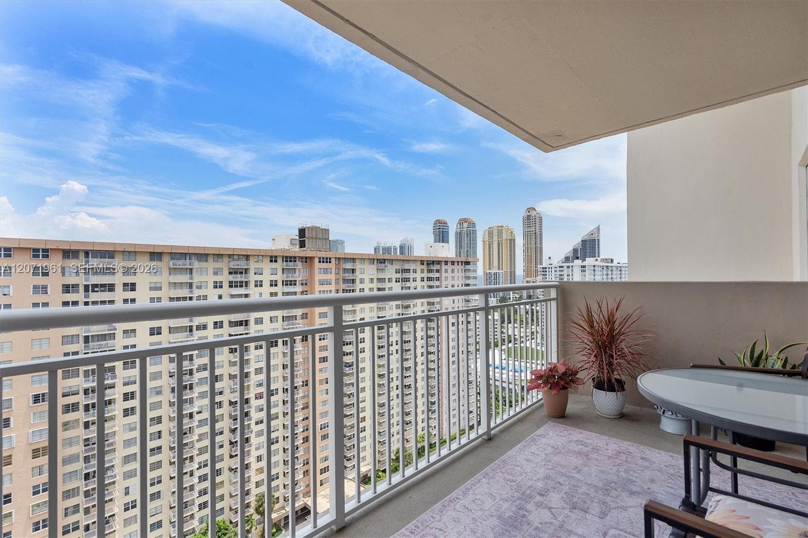 250 174th St # 2211, Sunny Isles Beach, FL 33160