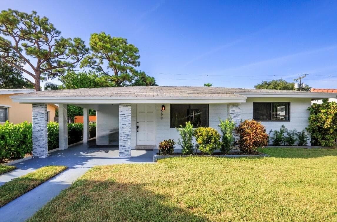699 NE 40TH Street, Oakland Park, FL 33334