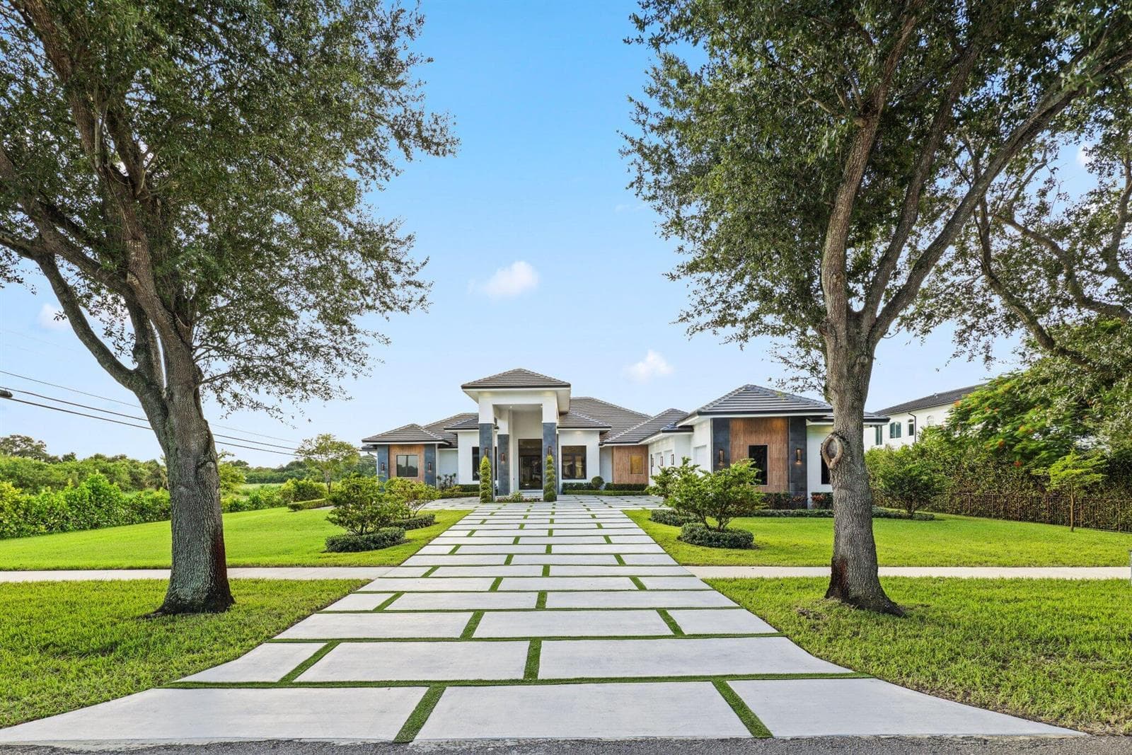 13600 PINE MEADOW Court, Davie, FL 33325