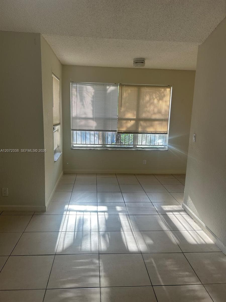 3480 N Pinewalk Dr N # 135, Margate, FL 33063