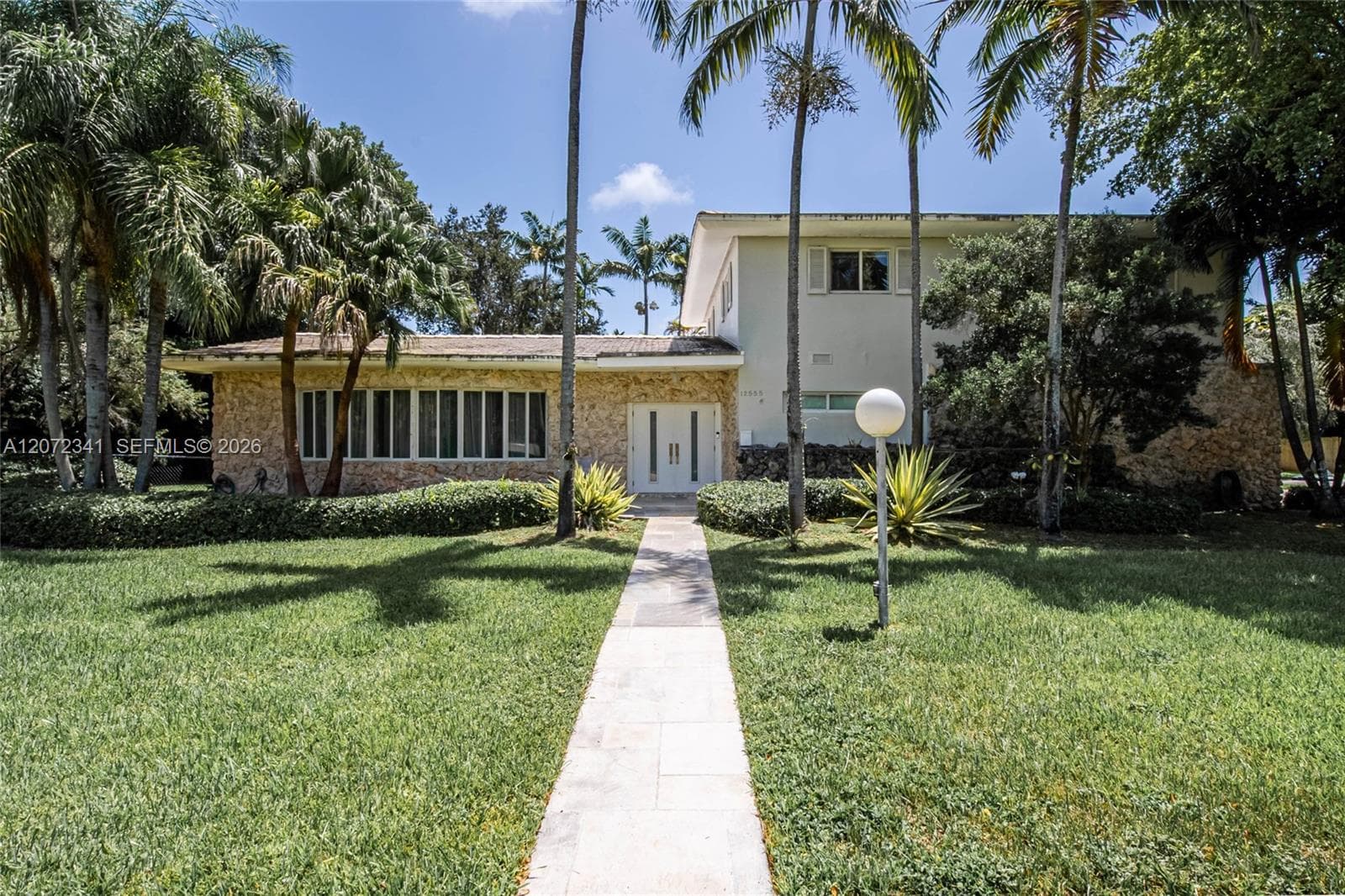 12555 SW 69th Ct, Pinecrest, FL 33156