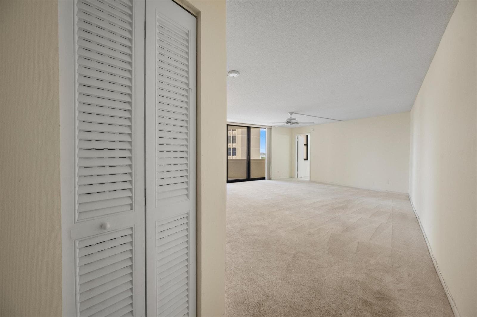 2800 N Ocean Drive # A-8B, Riviera Beach, FL 33404